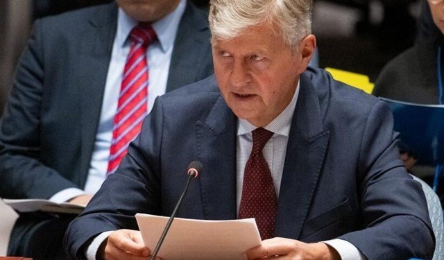 Lacroix yarın Kıbrıs'a geliyor