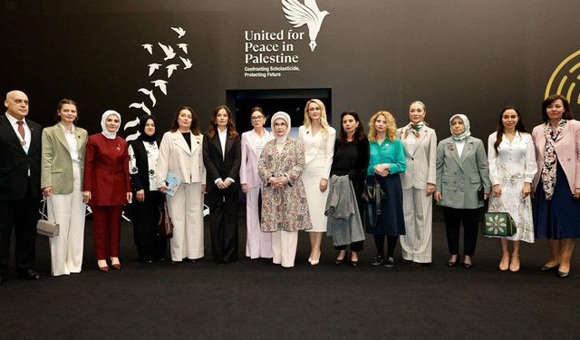 Nilden Bektaş Erhürman, Antalya Diplomasi Forumu'nde Filistin temalı etkinlikte yer aldı