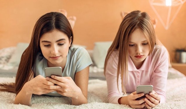 Yunanistan, sosyal medyayı 15 yaşından küçüklere 1 Ocak 2027 itibarıyla yasaklayacak