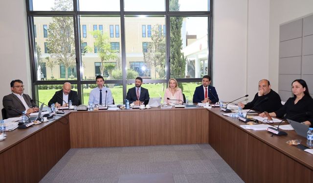 İdari, Kamu ve Sağlık İşleri Komitesi toplandı