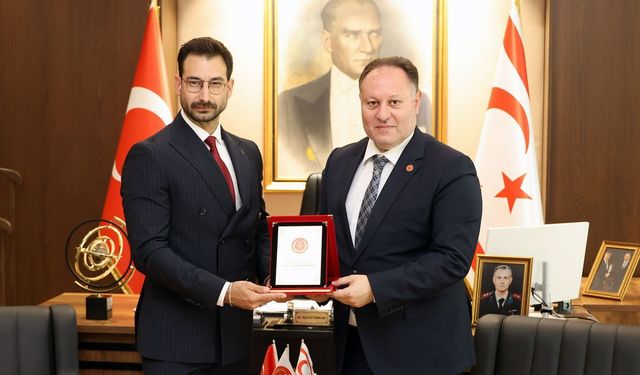 Öztürkler Yiğitcan Hekimoğlu'nu kabul etti
