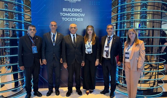 Çavuşoğlu, Türkiye Eğitim Teknolojileri Zirvesi'ne katıldı