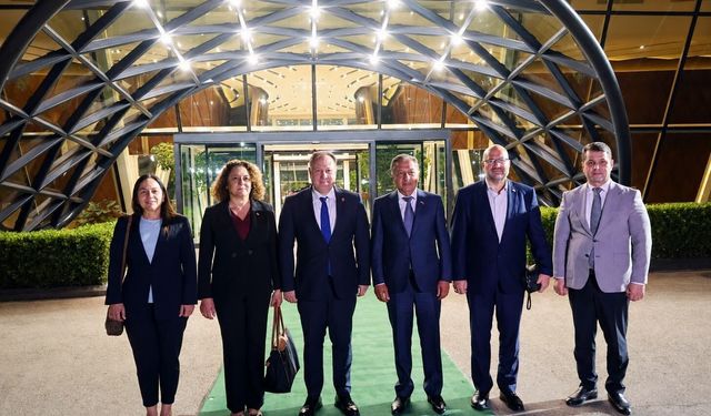 Öztürkler, İİT Parlamento Birlik Konferansı için Bakü'de: