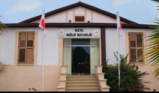 Sağlık Bakanlığı Bulaşıcı Hastalıklar Üst Komitesi Ebola virüsüyle ilgili açıklama yaptı