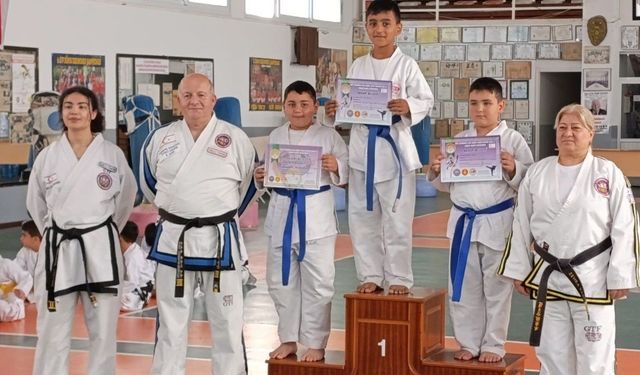 Taekwondoda kulüpler yarıştı