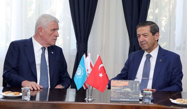 Dışişleri Bakanı Ertuğruloğlu, İYİ Parti heyetini kabul etti