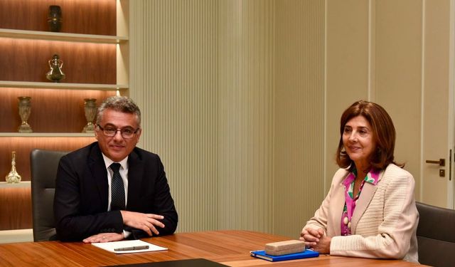 Erhürman, Holguín ile bir araya geldi