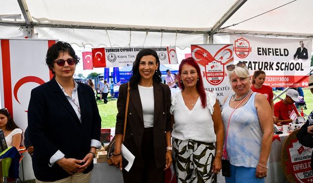 Özdenefe, Londra'daki Kıbrıs Türk Festivali'ne katıldı