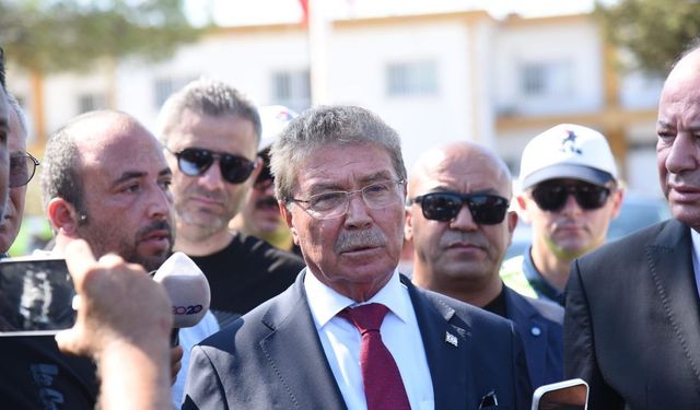 Üstel: 'Arama-kurtarma gemisi Çanakkale'den yola çıktı...Batan gemiye yarın öğleden sonra ulaşılması planlanıyor'