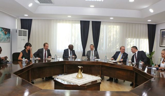 Bakan Ertuğruloğlu, BMGS'nin Kıbrıs Özel Temsilcisi ve UNFICYP Misyon Şefi Diagne ile görüştü
