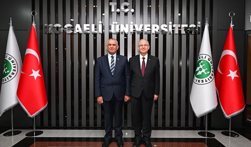 Milli Eğitim Bakanı Çavuşoğlu, Kocaeli Üniversitesi’ni ziyaret etti