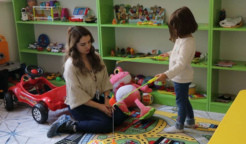 "Dini Kıyafetler Çocukları Nasıl Etkiliyor? Bilim Konuşuyor!"