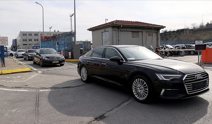 Dolmabahçe'de barış müzakeresine katılacak Rus heyeti İstanbul’a ulaştı