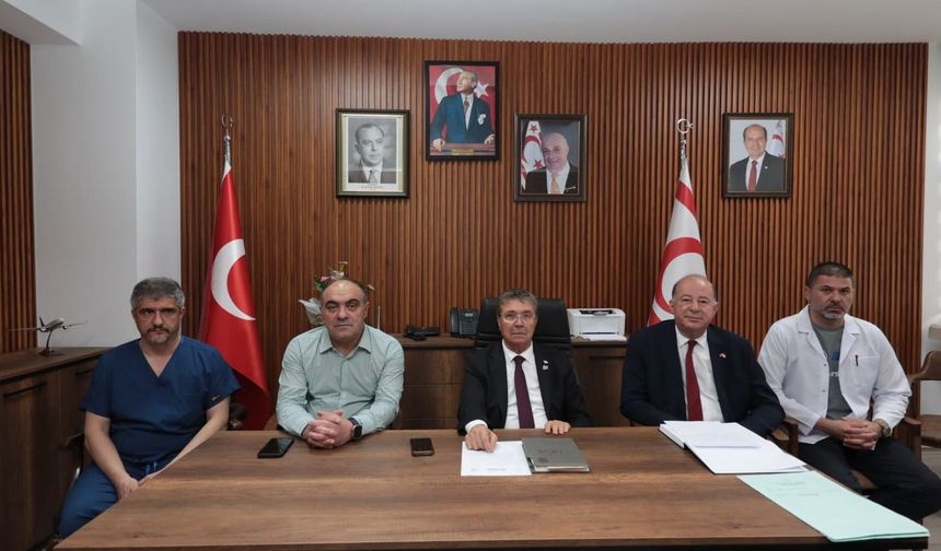 Üstel, TEKNOFEST'te yaralanan vatandaşların sağlık durumu hakkında bilgi aldı