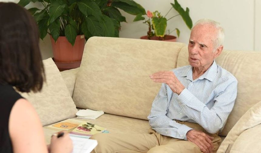 Kıbrıs Türk folkloruna ve eğitime adanmış bir ömür: Mahmut İslamoğlu