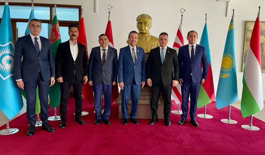 Dışişleri Bakanı Ertuğruloğlu, Azerbaycan heyetini kabul etti