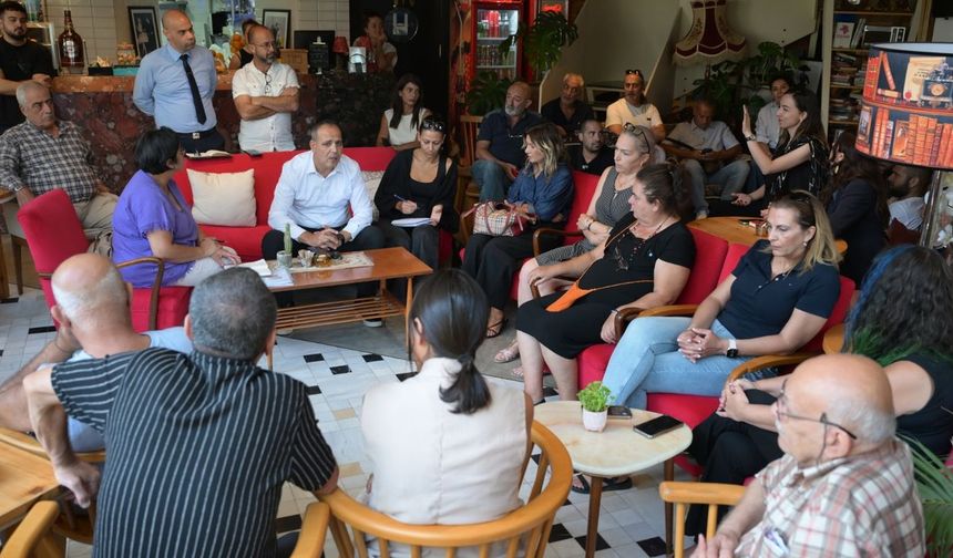 LTB Başkanı Harmancı, İplik Pazarı bölgesinde yayalaştırma çalışması öncesi esnafla bir araya geldi