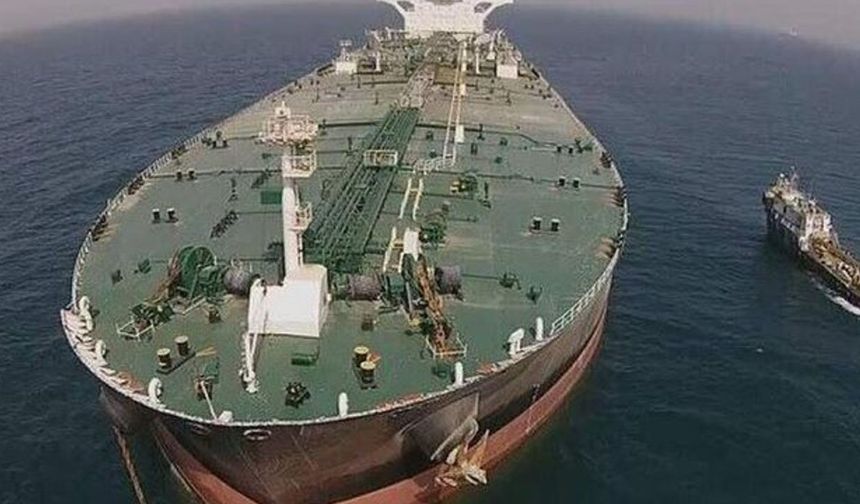 İran, Hürmüz Boğazı'nda 'akaryakıt kaçakçılığı' gerekçesiyle bir tankere el koyduğunu duyurdu