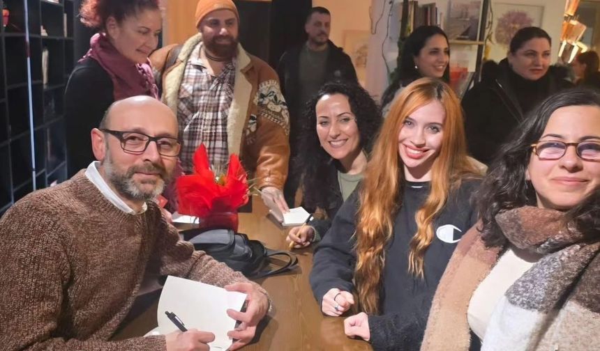 'Kıbrıs Türk Şiiri Antolojisi' tanıtıldı