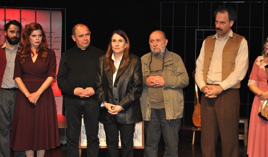 'Aşk İçinde Mahpushane' adlı tiyatro oyunu Evren Çavdır anısına sahnelendi