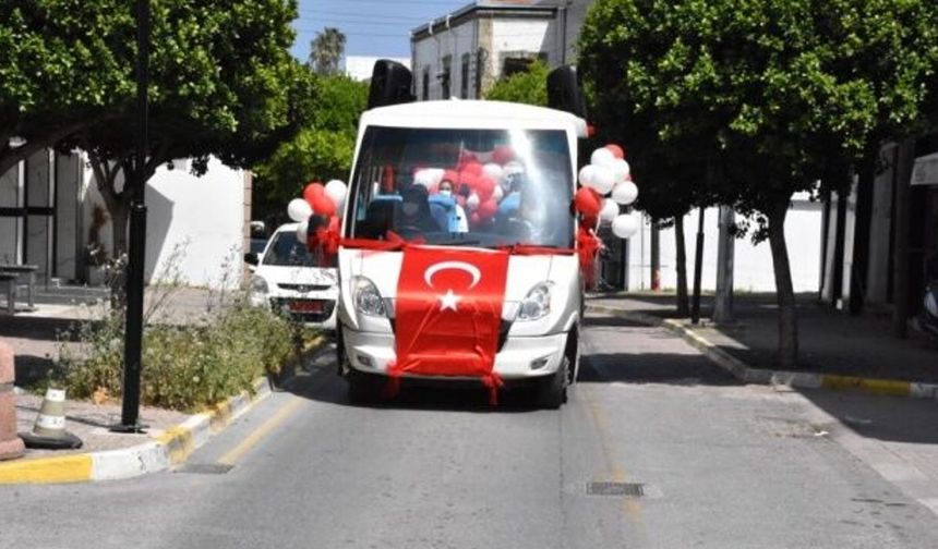 Girne'de 23 Nisan coşkusu
