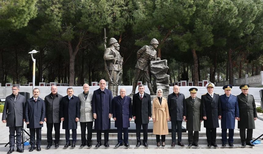 Hasipoğlu, Çanakkale Şehitler Abidesi'nde düzenlenen uluslararası anma törenlerine katıldı