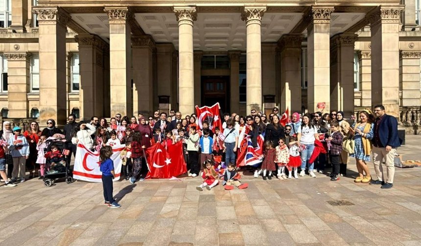 Birmingham Belediye Meclisi, 23 Nisan vesilesiyle çocukları ağırladı