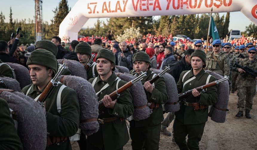 Çanakkale'de destanlaşan 57. Alay'ın kahramanları, muharebelerin 111. yılında Conkbayırı'nda anıldı