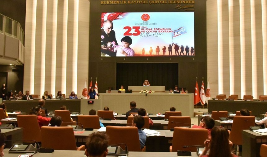 Genel Kurul koltuklarına bu kez çocuklar oturdu: