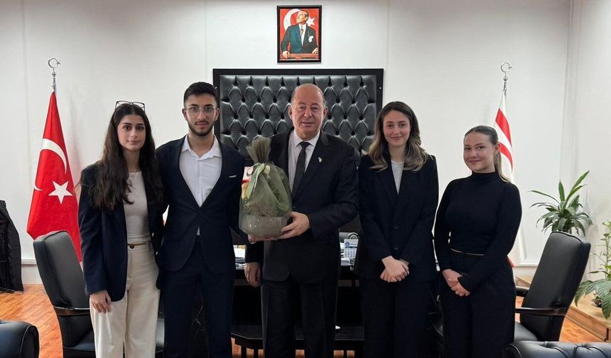 GHD Yönetim Kurulu Sağlık Bakanı Dinçyürek'i ziyaret etti