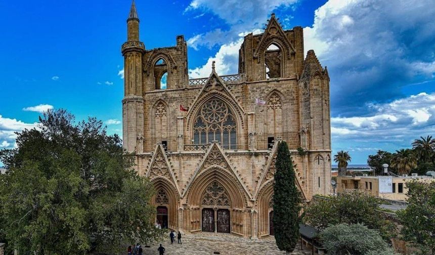 Lala Mustafa Paşa Cami restorasyon çalışmaları sebebiyle ibadete ve ziyarete kapatılıyor