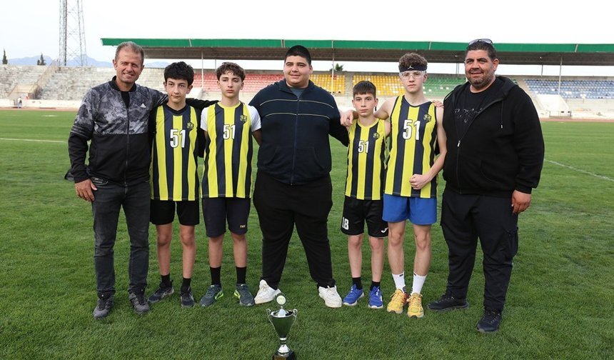 Şehit Turgut Ortaokulu'ndan çifte birincilik