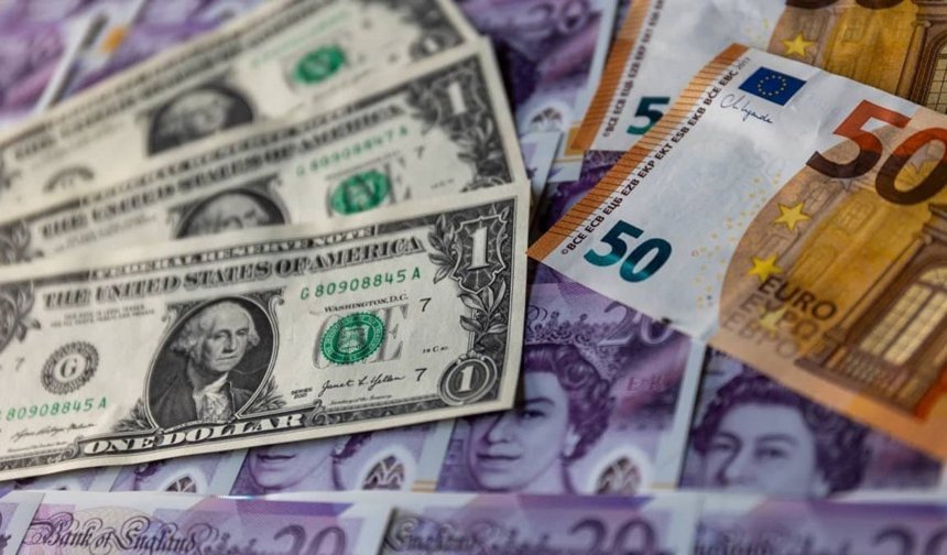 Sterlin 60,10 TL, euro 52,20 TL, dolar 44,85 TL'den işlem görüyor