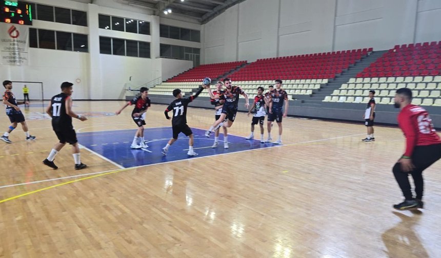 UKÜ'den Çifte Galibiyet!