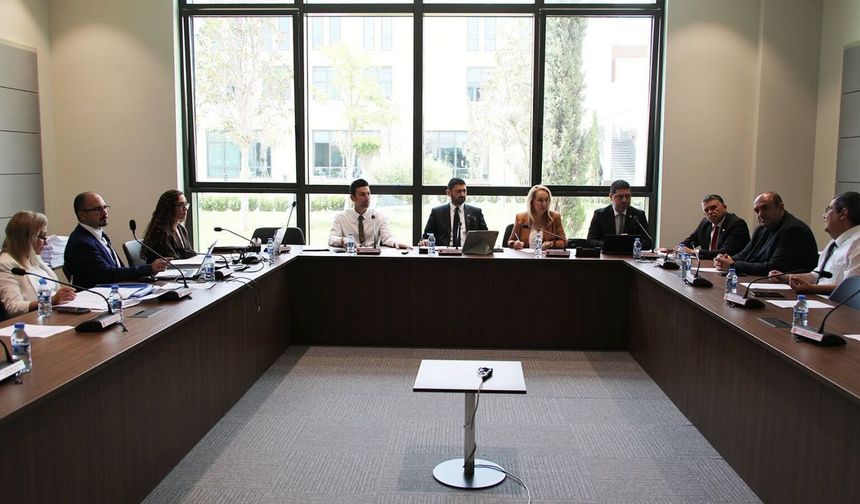 İdari, Kamu ve Sağlık İşleri Komitesi, 3 tasarıyı görüştü... 'Bütçe Dairesi Yasa Tasarısı' Genel Kurul'a sevk edildi