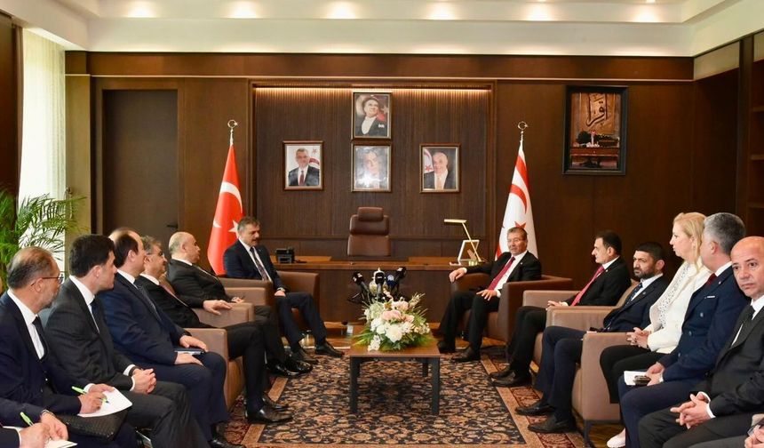 Başbakan Üstel, Türkiye İçişleri Bakanı Çiftçi'yi kabul etti