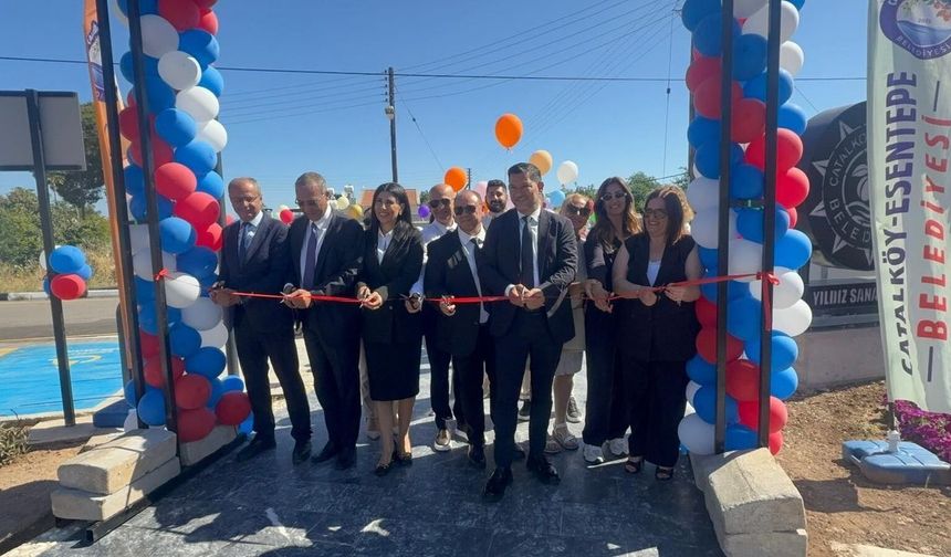 Çatalköy'de 1 Haziran Dünya Çocuk Günü kapsamında Atatürk Büstü ve Yıldız Sanat Parkı açıldı