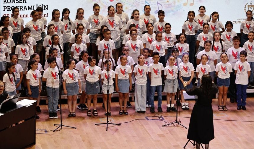 Cumhurbaşkanlığı Çoksesli Çocuk Korosu ilk konserini verdi