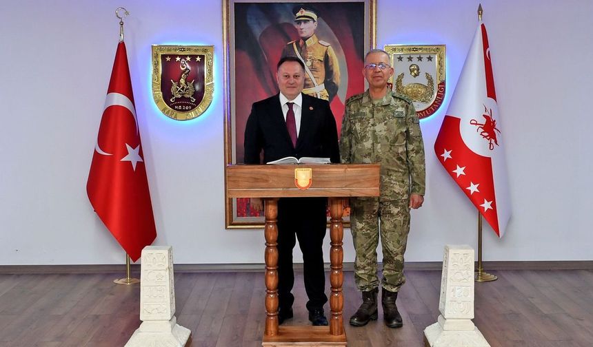 Meclis Başkanı Öztürkler, Korgeneral Topaloğlu'nu ziyaret etti