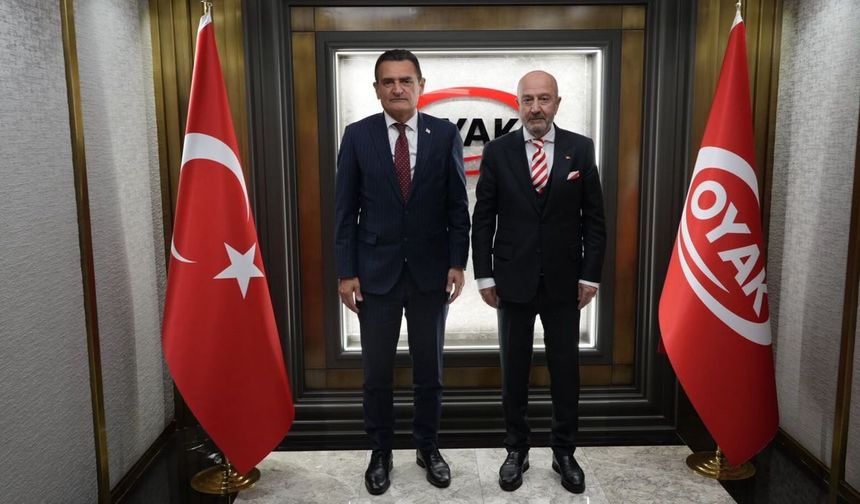 İçişleri Bakanı Oğuz, Ankara'da Emekli Korgeneral Zekai Aksakallı'yı ziyaret etti