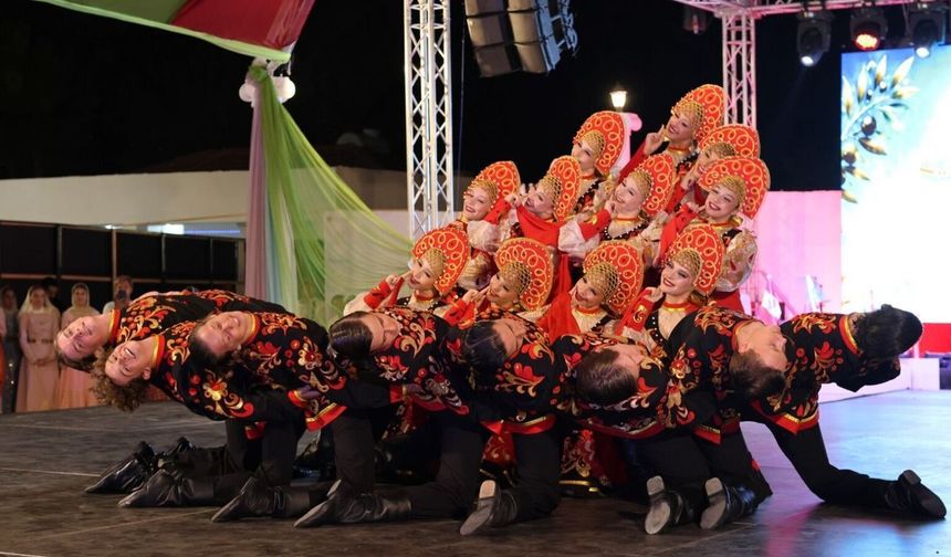 'İskele Belediyesi 29. Uluslararası Halk Dansları Festivali' sona erdi