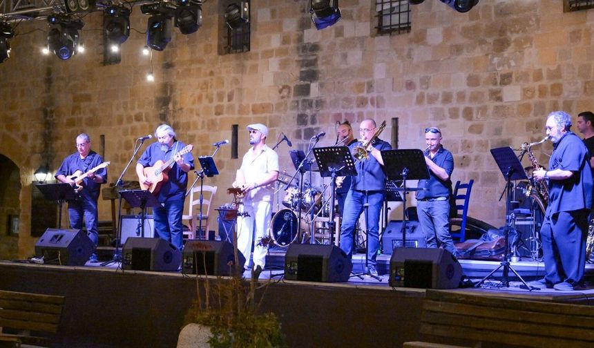 Lefkoşa Belediye Orkestrası sezonu 'Latin Konseri' ile tamamladı