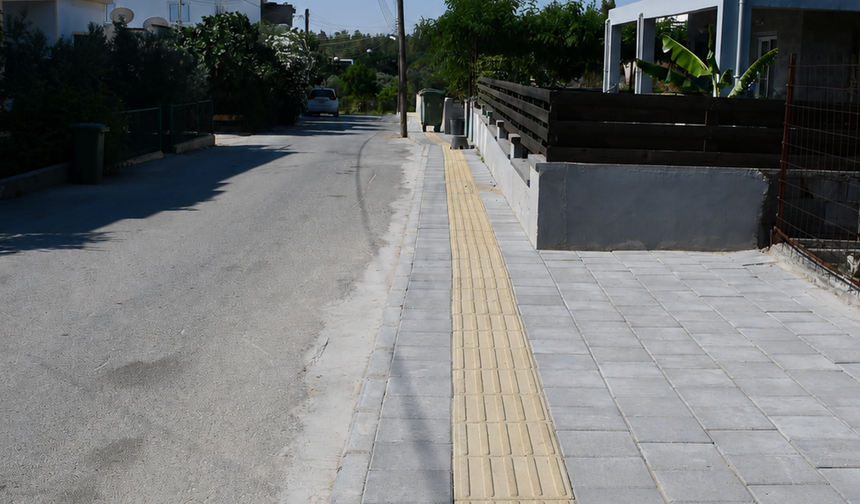 Mesarya Belediyesi, Paşaköy'de kaldırım çalışmalarını tamamladı