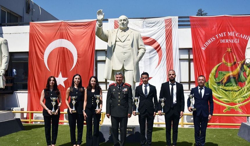 1 Ağustos Toplumsal Direniş Bayramı... TMT Mücahitler Derneği'nde tören düzenlendi