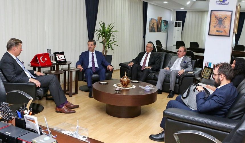 Dışişleri Bakanı Ertuğruloğlu, Alman Milletvekili Krah'ı kabul etti