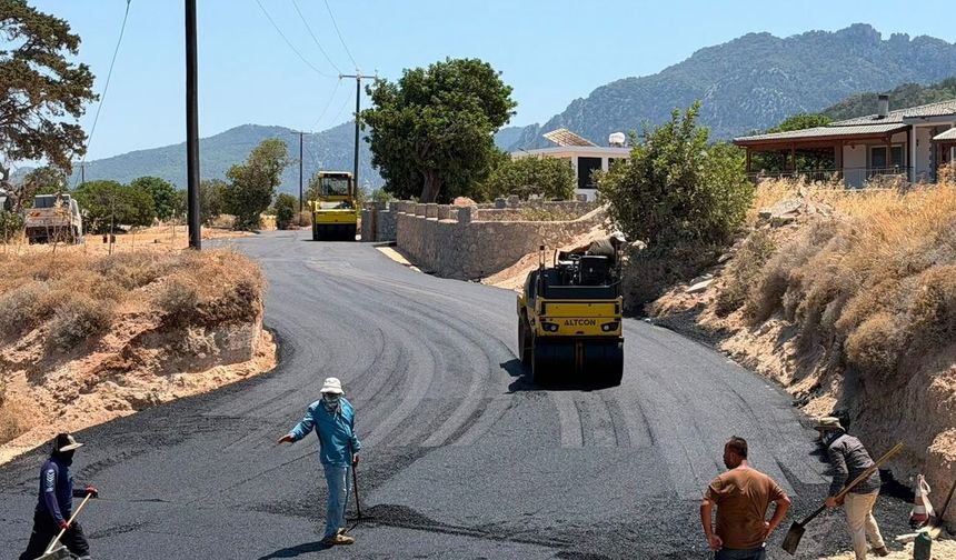 Tatlısu'da Ilgın Sokak'taki asfaltlama çalışmaları tamamlandı