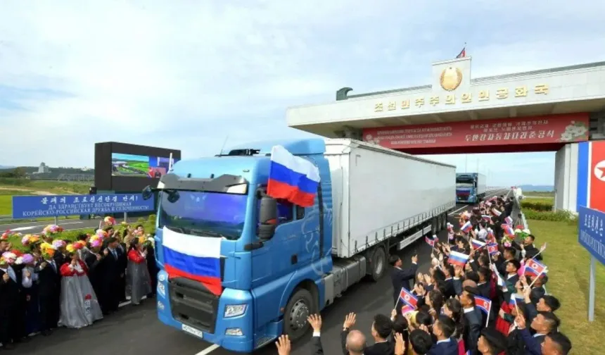 Rusya ile Kuzey Kore'yi birbirine bağlayan ilk kara yolu köprüsü açıldı