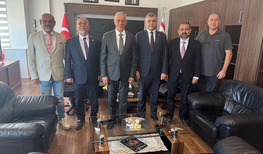 Taçoy, İş İnsanları Derneği ile görüştü