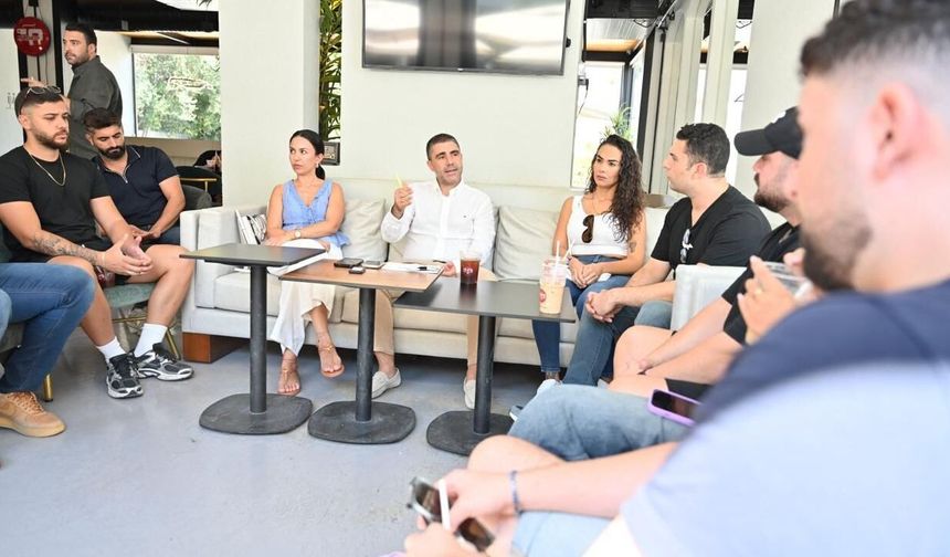 UBP LTB Başkan adayı Aktunç, gençlerle bir araya geldi