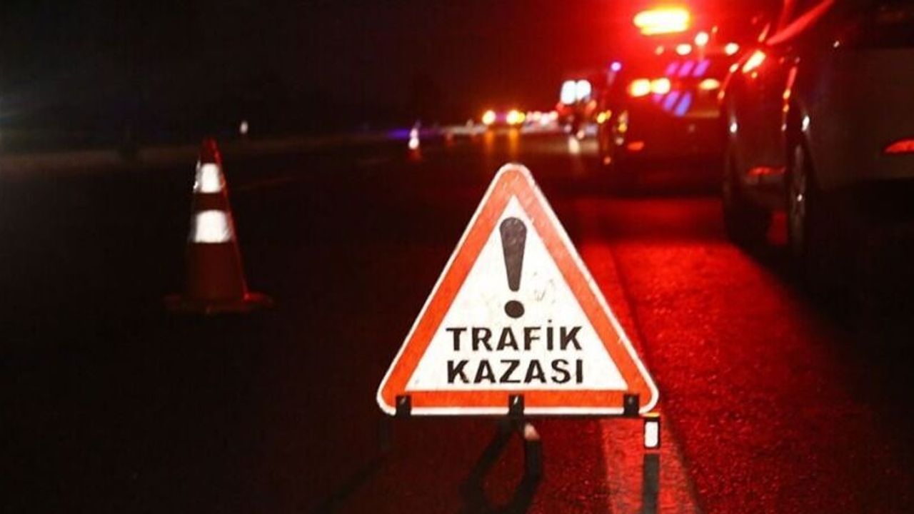Girne'de otomobille motosiklet çarpıştı: 1 yaralı